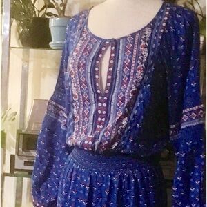 Size Med Gap3/4balloon sleeved peasant Maxi Dress.